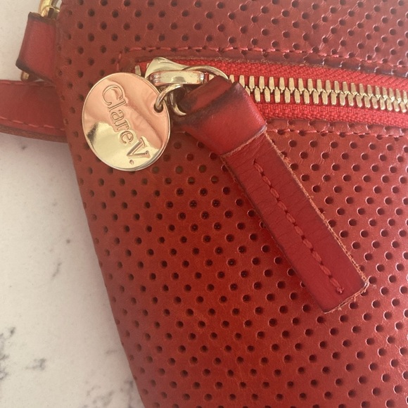 Clare V. Perforated leather Grande Fanny - Picture 2 of 4